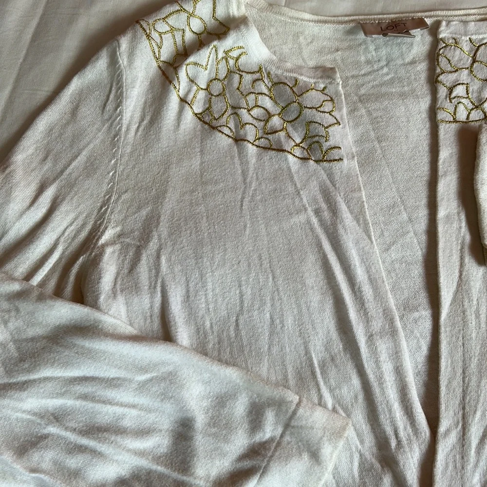 🎁🕊️Ann Taylor Loft Shrug🕊️ - Picture 4 of 10